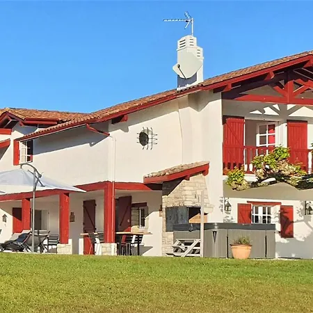 Garatenborda Proche Biarritz Avec Piscine Jacuzzi Salle De Sport Parking Petanque Fronton *
