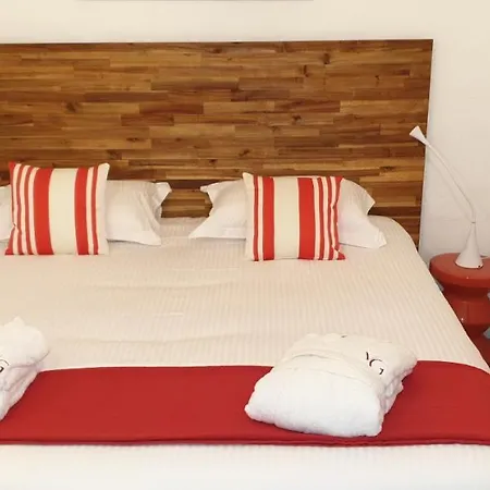 Garatenborda Proche Biarritz Avec Piscine Jacuzzi Salle De Sport Parking Petanque Fronton *