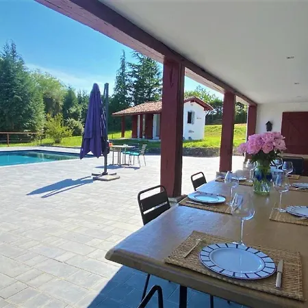 Villa Garatenborda Proche Biarritz Avec Piscine Jacuzzi Salle De Sport Parking Petanque Fronton *