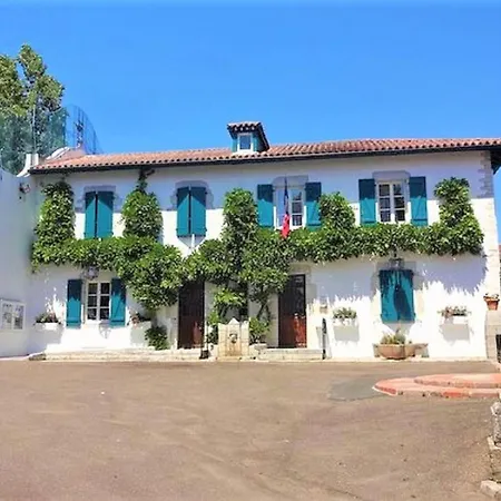 Garatenborda Proche Biarritz Avec Piscine Jacuzzi Salle De Sport Parking Petanque Fronton Villa Arcangues